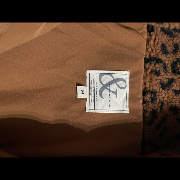 Ampersand Sherpa sweater jacket - Picture 3 of 4